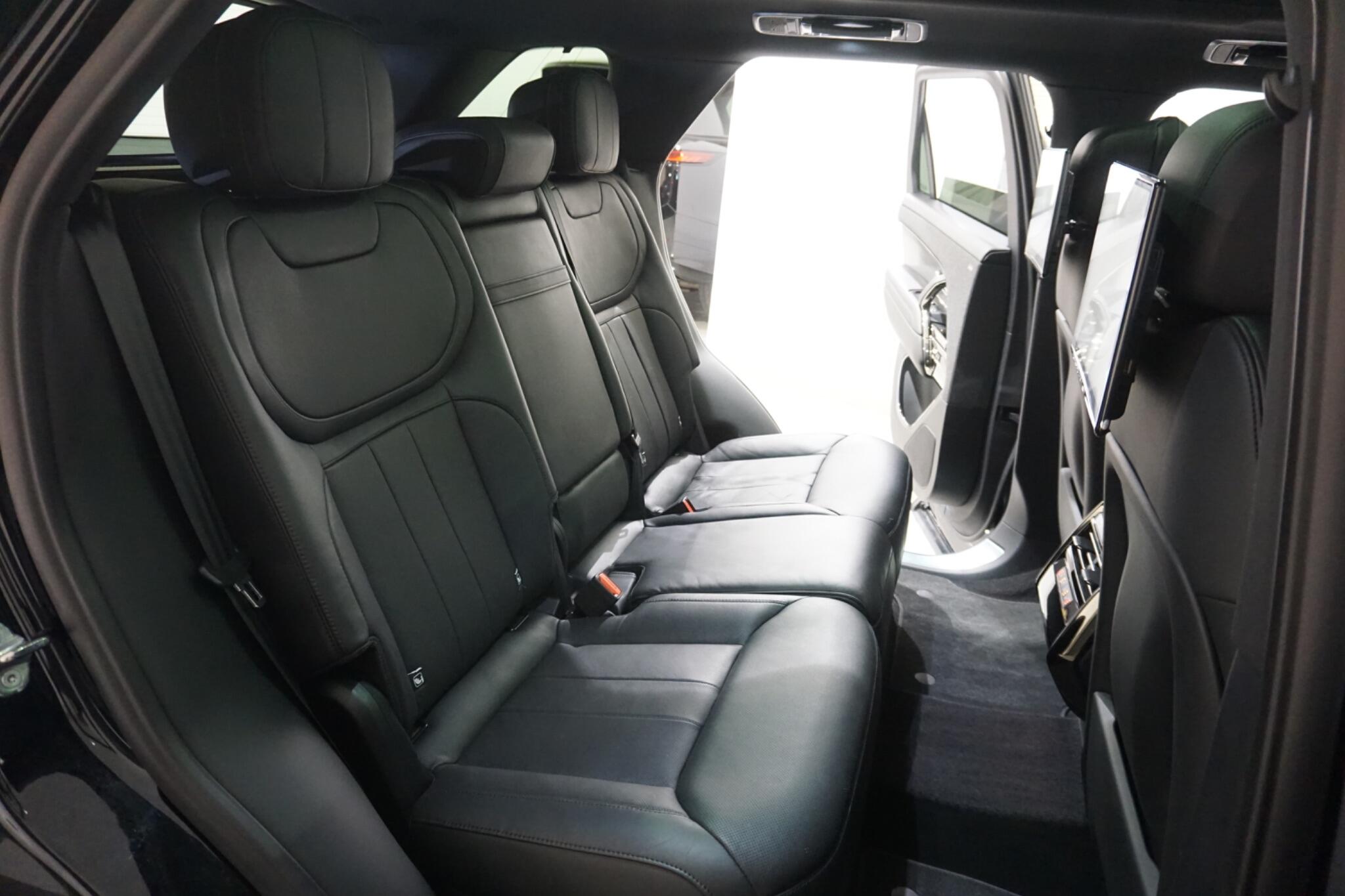 Land Rover Range Rover Sport 3.0 D300 MHEV Dynamic SE SUV 5dr Diesel Auto 4WD Euro 6 (s/s) (300 ps)